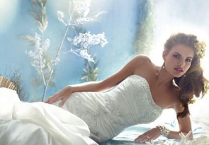 Wybierz idealną suknię ślubną - jak ukryć mankamenty figury na ślubie?