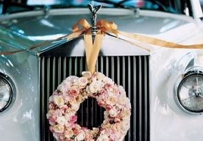 Jak udekorować samochód do ślubu?