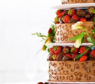 Tort czekoladowy dla amatorów truskawek