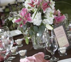 Czekoladowo-różowe przyjęcie weselne