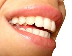 Jakie są sposoby na wybielenie zębów?